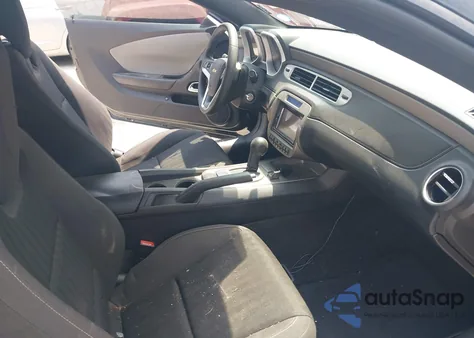 2015 Chevrolet Camaro 2Ls z USA, uszkodzony, nr VIN 2G1FB1E34F9150388